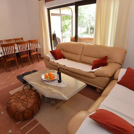 Kolenda Gostinjska kuća 3*